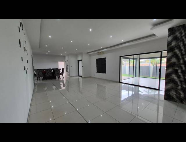 4 BEDROOM HOUSE FOR SALE IN RASLOUW GARDENS